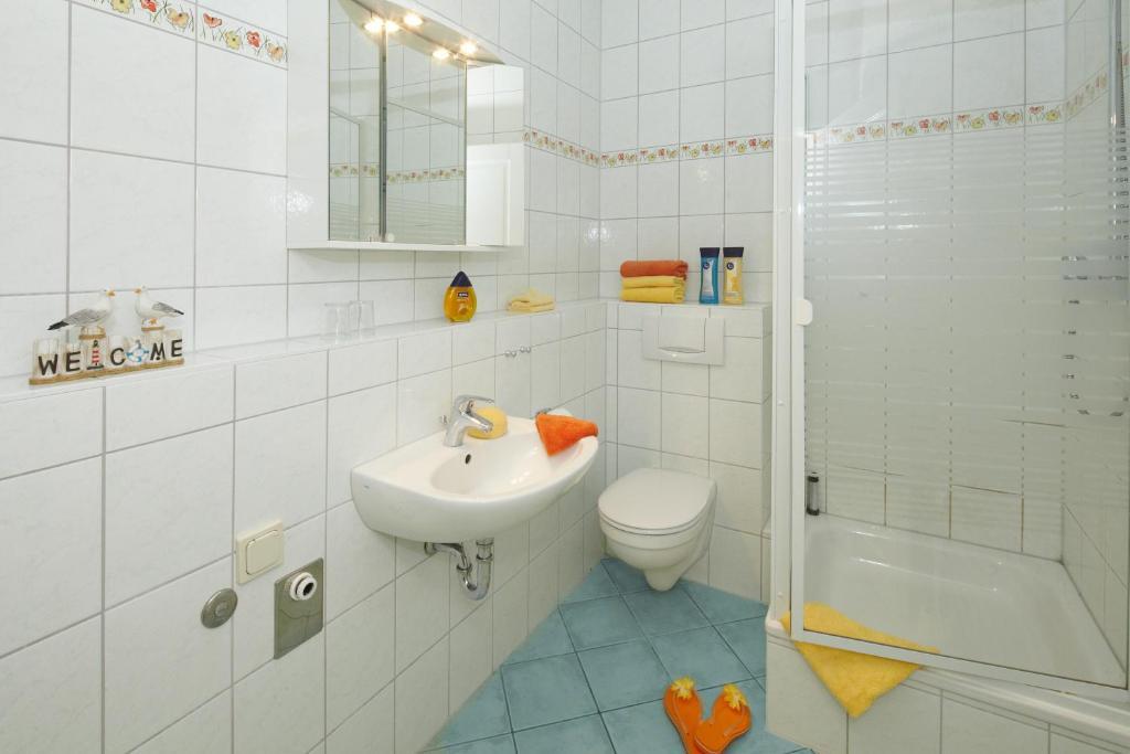 Strandvilla Ostpreussen - Dependance Strandhus ゼーバート・ヘリングスドルフ 部屋 写真
